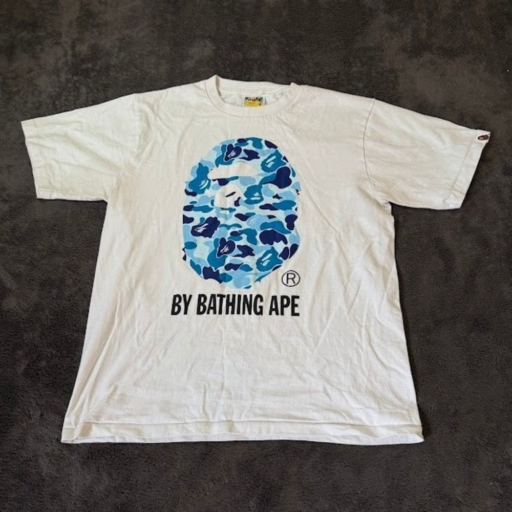 Bape A Bathing Ape Big Ape Head Blue Camo White T-Shirt Mens Medium 001TEJ301006